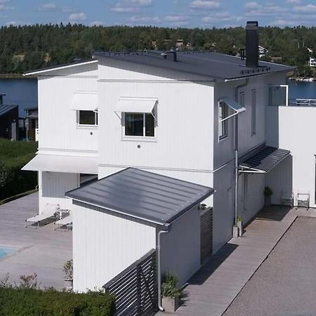 Water Facing Villa With Pool & Sauna Lidingö Eksteriør bilde