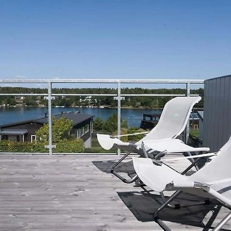 Water Facing Villa With Pool & Sauna Lidingö Eksteriør bilde