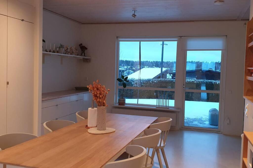 Water Facing Villa With Pool & Sauna Lidingö Eksteriør bilde